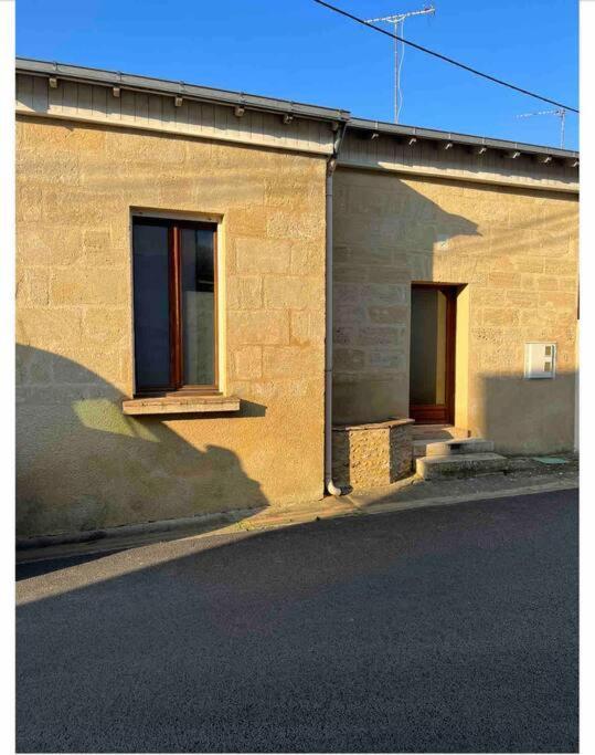 Le Logis Des Roses Villa Doue-la-Fontaine Exterior photo